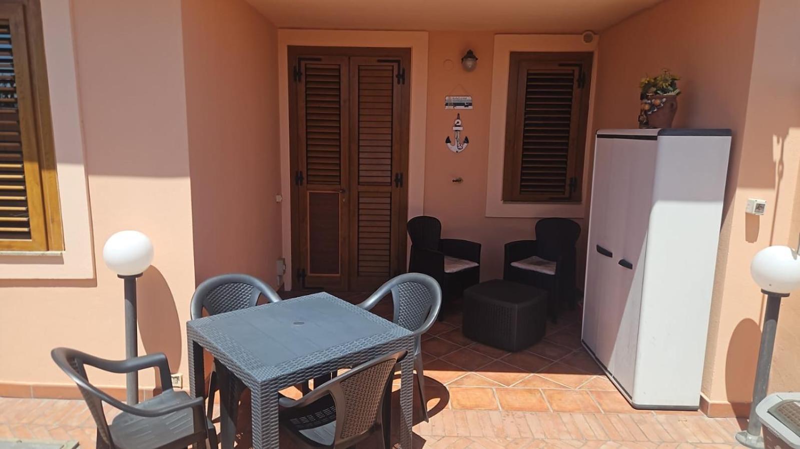 Paradiso Vista Mare Retreat Messina Exterior photo